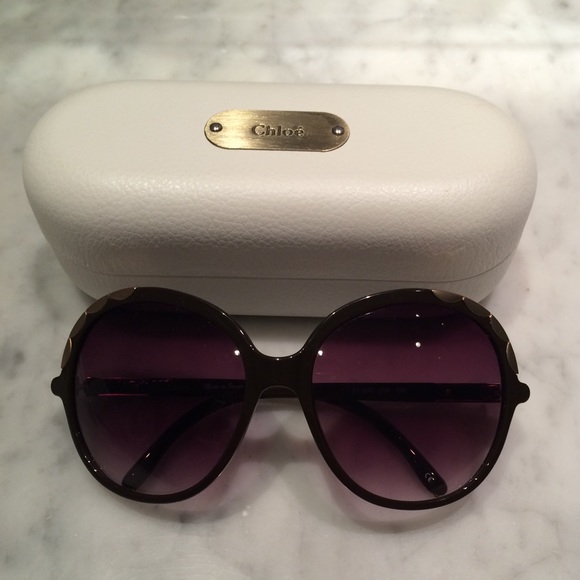 Chloe Oversized Sunnies - Picture 9 of 10